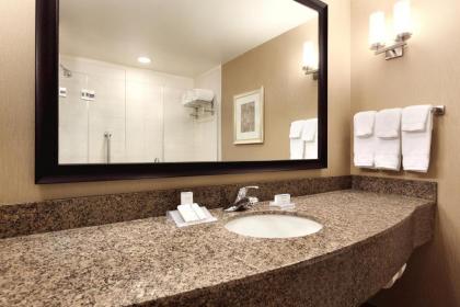 Hilton Garden Inn Falls Church - image 12