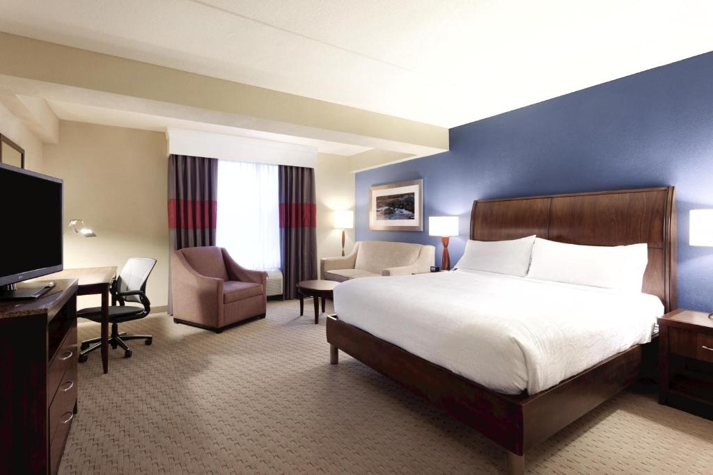 Hilton Garden Inn Falls Church - image 5