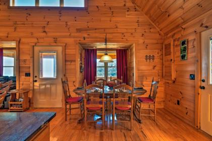 Warm and Cozy Cabin with Deck on Top of the Blue Ridge! - image 10