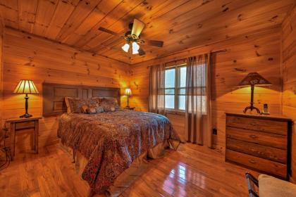 Warm and Cozy Cabin with Deck on Top of the Blue Ridge! - image 12