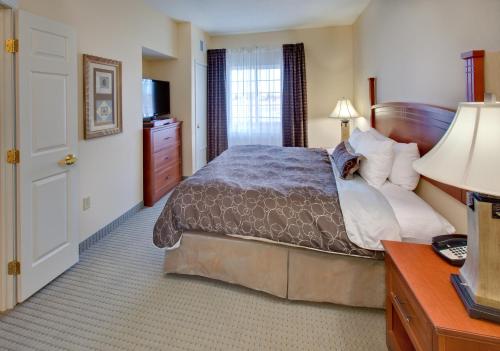 Staybridge Suites Fargo an IHG Hotel - image 5