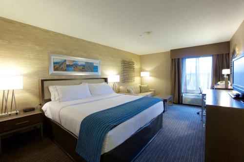 Holiday Inn Express Fargo - West Acres an IHG Hotel - image 5