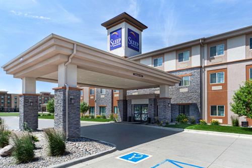 Sleep Inn & Suites Fargo Medical Center - image 3