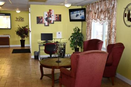 Regency Inn & Suites Faribault - image 12