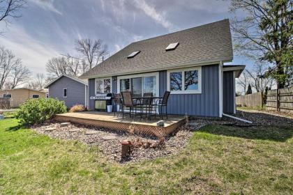 Authentic Cabin with Fire Pit on Roberds Lake Faribault