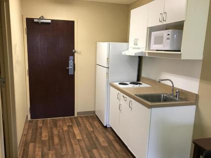 Extended Stay America Suites - Detroit - Farmington Hills - image 13