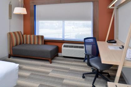 Holiday Inn Express & Suites Farmington Hills - Detroit an IHG Hotel - image 15