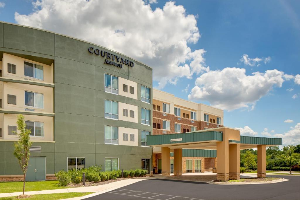 Courtyard by Marriott Detroit Farmington - main image