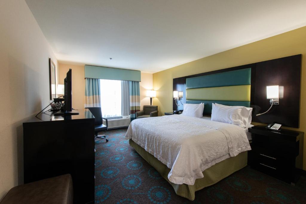 Hampton Inn & Suites Salt Lake City/Farmington - image 5