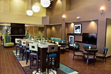 Hampton Inn & Suites Salt Lake City/Farmington - image 9