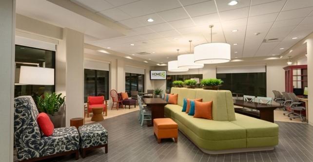 Home2 Suites by Hilton Farmington/Bloomfield - image 2