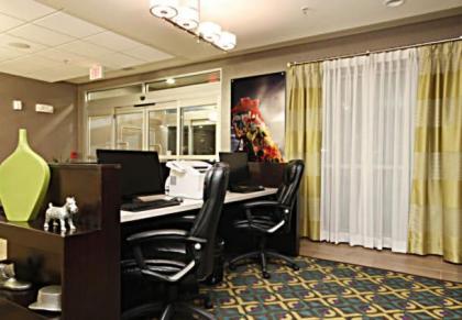 Fairfield Inn & Suites Farmington - image 6