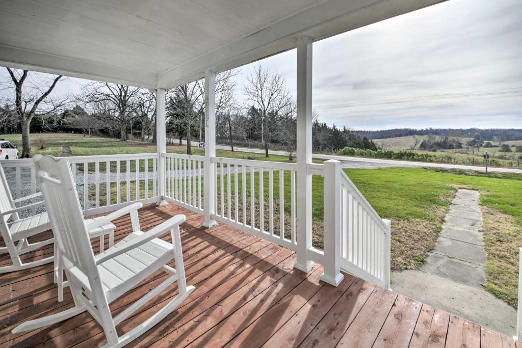 Farm-Style Ste Genevieve House with Fire Pit! - main image