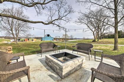 Farm-Style Ste Genevieve House with Fire Pit! - image 4