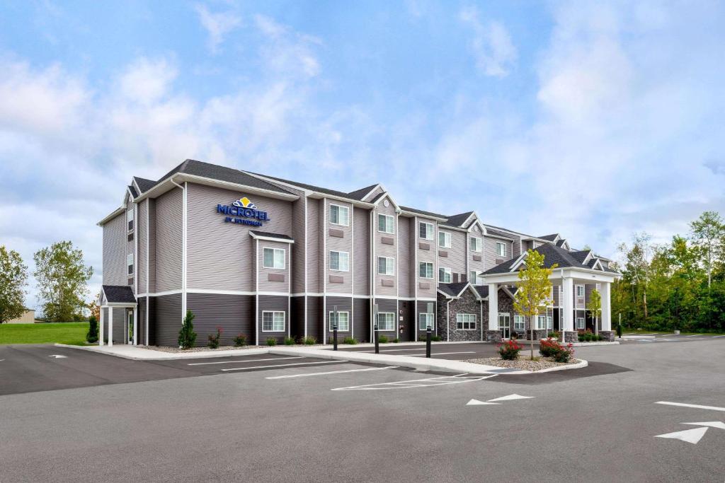 Microtel Inn & Suites by Wyndham Farmington - main image