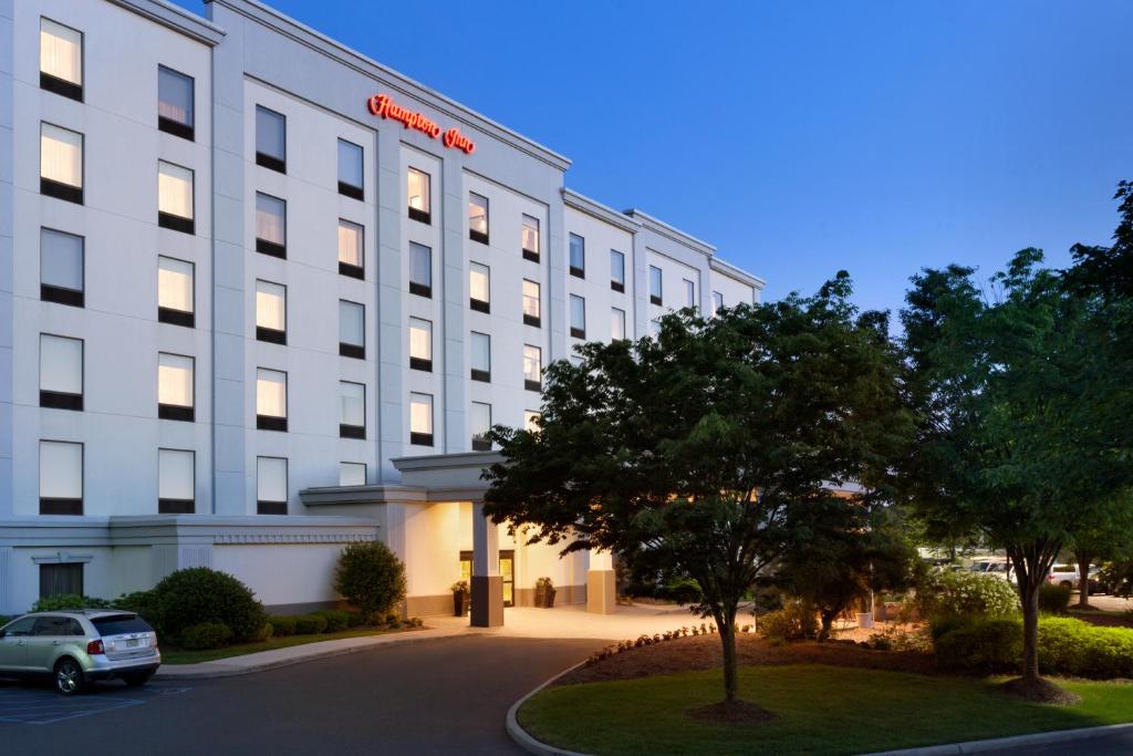 Hampton Inn Long Island-Brookhaven - main image