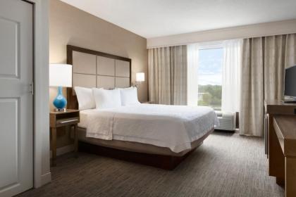 Hampton Inn Long Island-Brookhaven - image 12