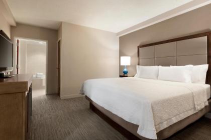 Hampton Inn Long Island-Brookhaven - image 13