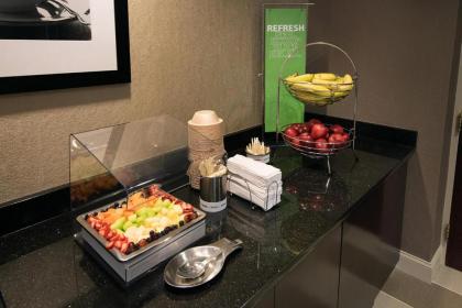 Hampton Inn Fayetteville - image 13