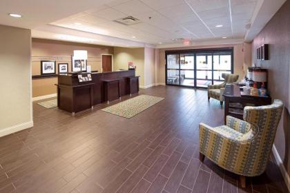 Hampton Inn Fayetteville - image 6