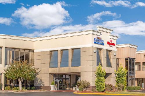 Ramada Plaza by Wyndham Fayetteville Fort Bragg Area - main image