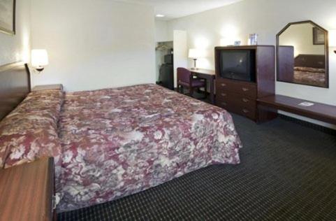 American Eagle Inn Fayetteville - image 4