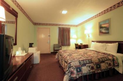 Regency Inn - image 10