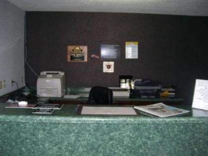 Regency Inn - image 12