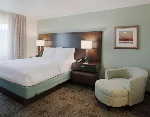 Staybridge Suites Fayetteville an IHG Hotel - image 5