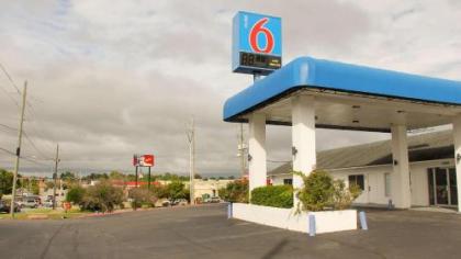 Motel 6-Fayetteville AR - image 3