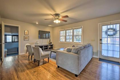 Pet-Friendly Fayetteville Home Less Than 1 Mi to UARK - image 2