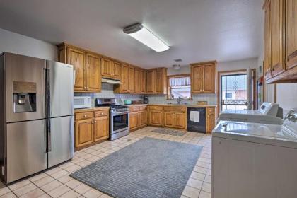 Pet-Friendly Home 7 Miles to Dickson Street! - image 9