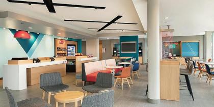 avid hotels Fayetteville West - image 11