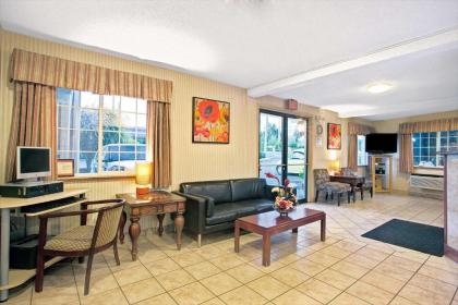 Days Inn by Wyndham Federal Way - image 11