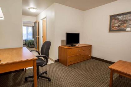 Quality Inn & Suites Federal Way - Seattle - image 13