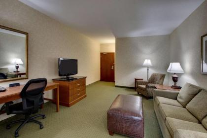 Drury Inn & Suites St. Louis Arnold - image 11