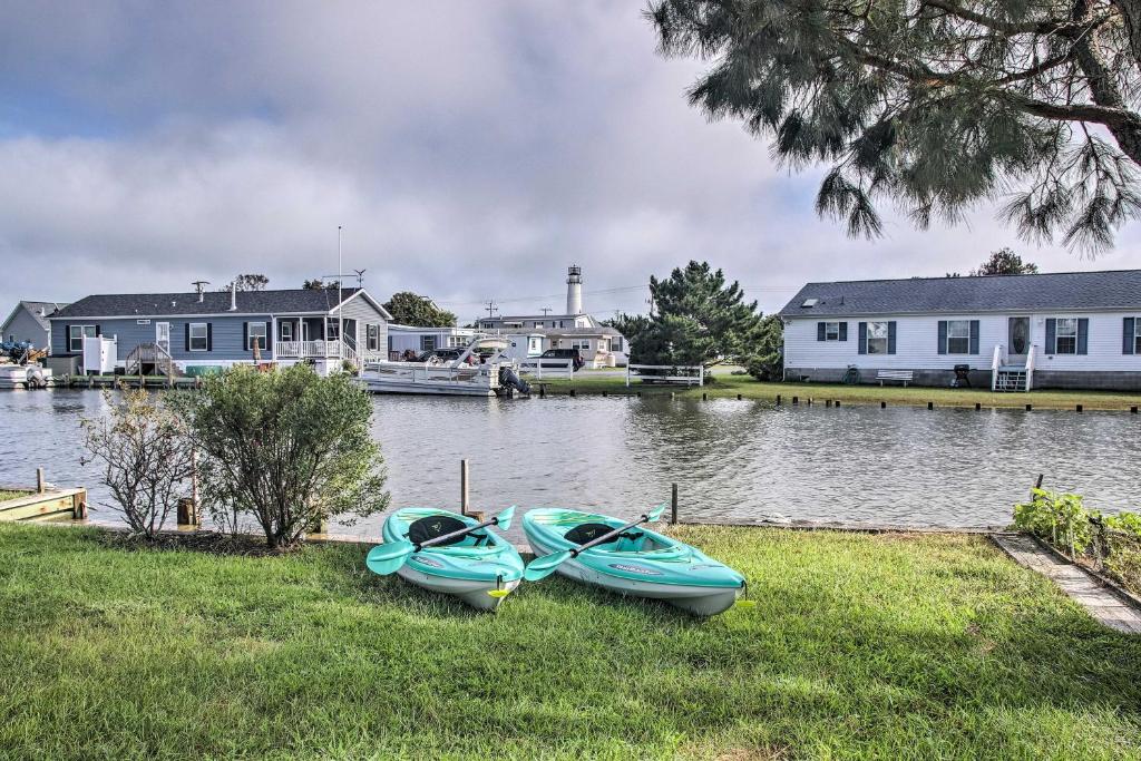 Fenwick Island Home with Canalfront Deck Less Than 1Mi to BCH - image 4