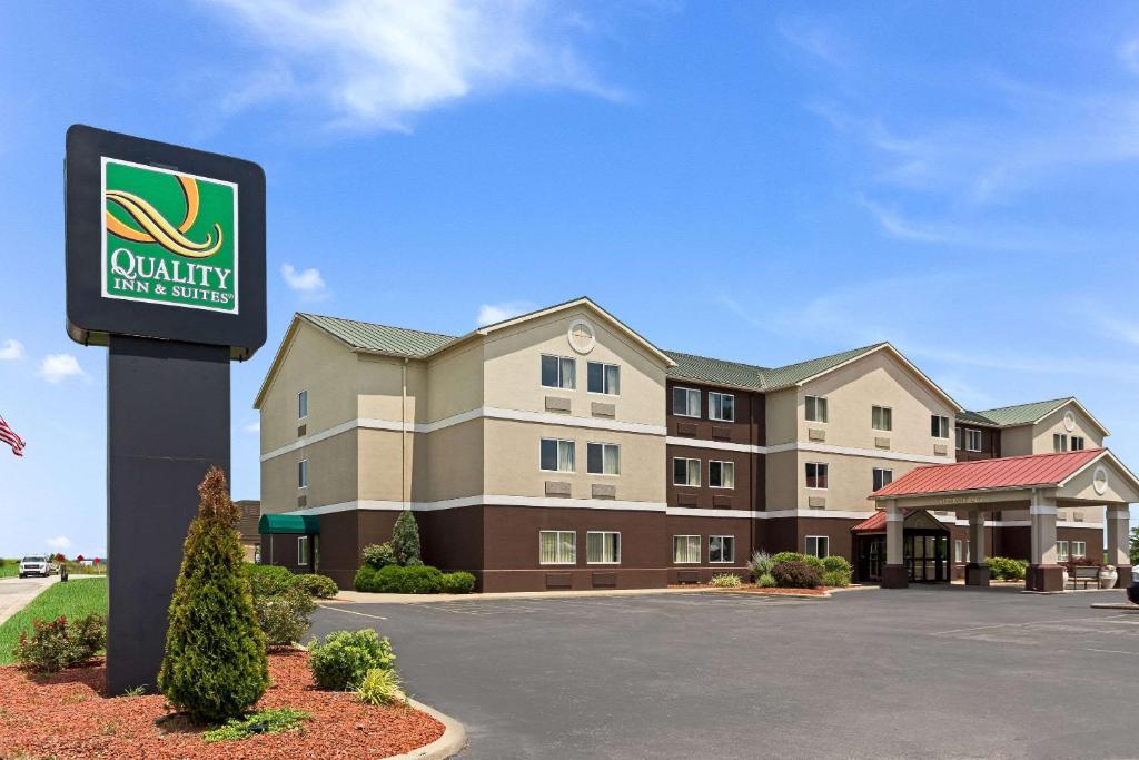 Quality Inn & Suites - main image