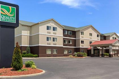 Quality Inn & Suites - image 4