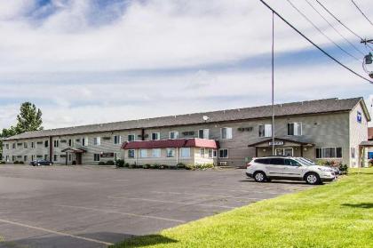 Rodeway Inn Fergus Falls - image 1