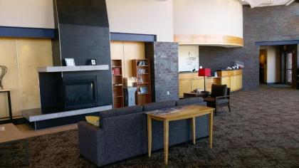 Country Inn & Suites by Radisson Fergus Falls MN - image 5