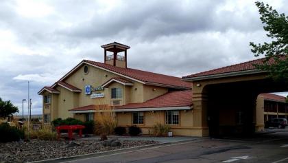 SureStay Hotel by Best Western Fernley - image 1