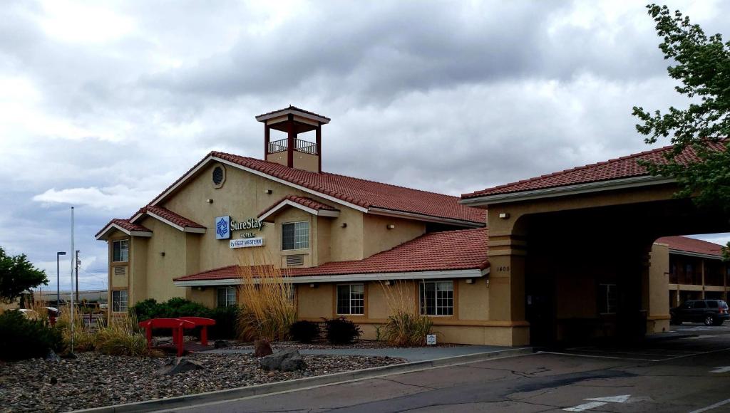 SureStay Hotel by Best Western Fernley - main image