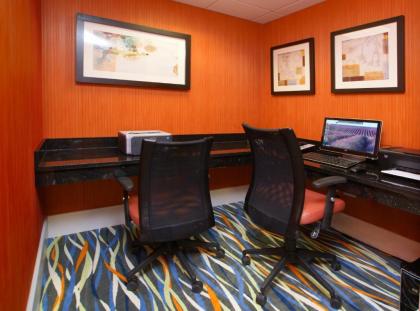 Holiday Inn Express Hotel & Suites Festus-South St. Louis an IHG Hotel - image 15