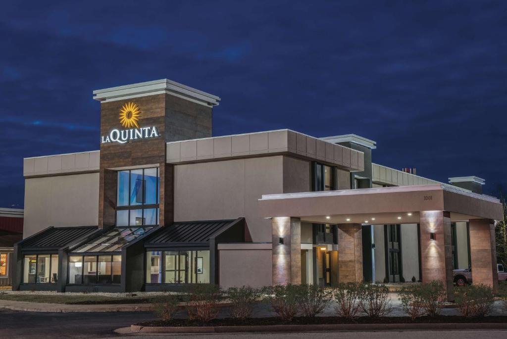 La Quinta by Wyndham Festus - St. Louis South - main image