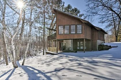 3BR and Waterfront Fifty Lakes Home with Dock and Kayaks! - image 14