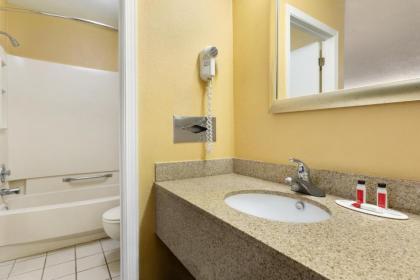 FairBridge Inn & Suites Findlay - image 3