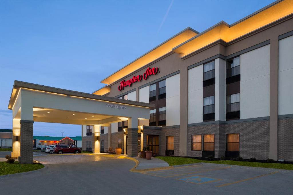 Hampton Inn Findlay - main image