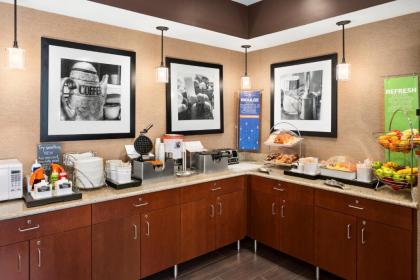 Hampton Inn Findlay - image 10