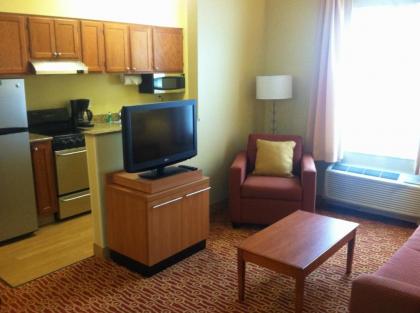 TownePlace Suites by Marriott Findlay - image 6